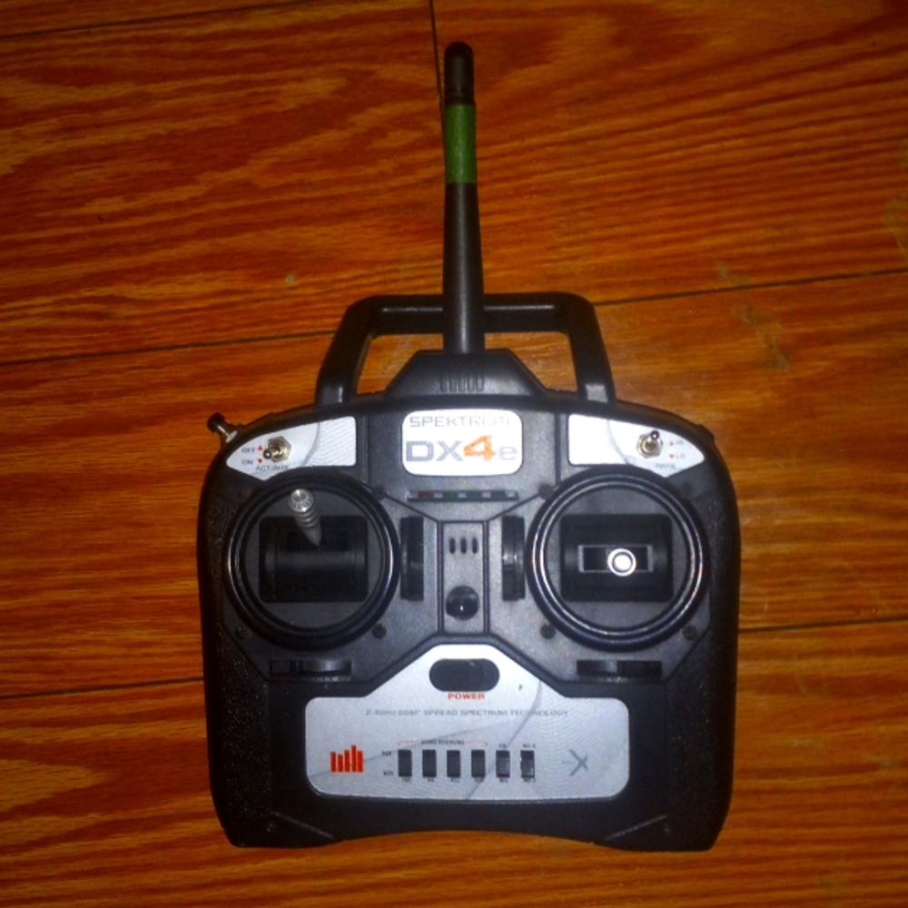 AIRPLANE REMOTE CONTROL LONG RANGE FREQUENCY MATCHES